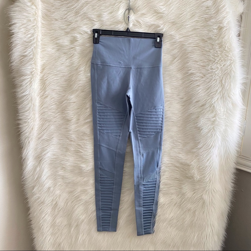 🆕 Alo Yoga High Waist Moto Leggings